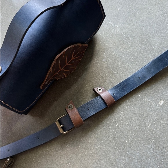 Small Leather Bag - Picture 9 of 9